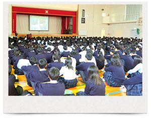 学校での講義風景